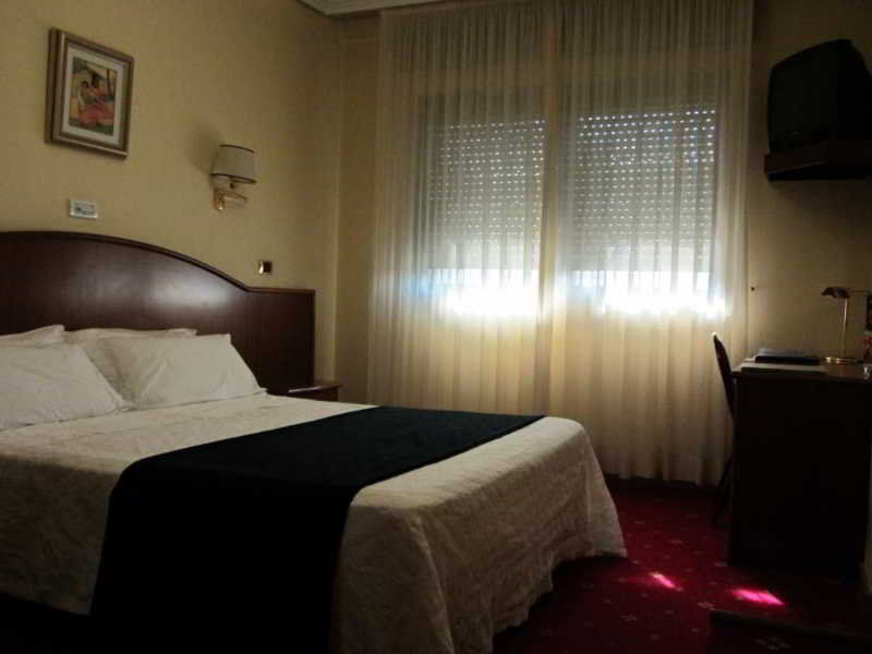 Hotel Princess Ourense Exterior photo